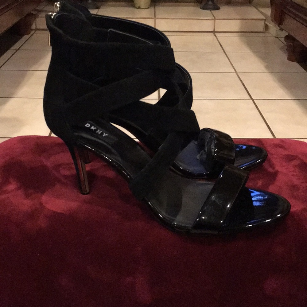 NEW. DKNY high heel dressy shoes NEW-OBO